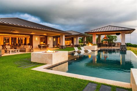 Demand For Luxury Homes In Hawaii Surges As New Oceanfront Lots Hit The ...