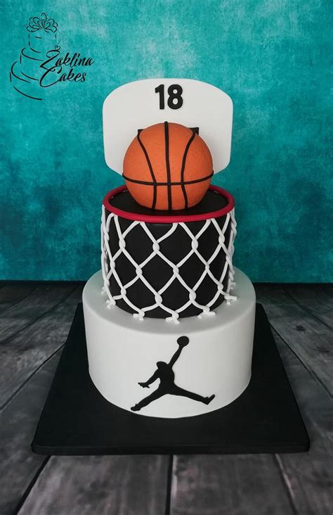 Basketball cake - Decorated Cake by Zaklina - CakesDecor