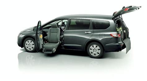 The New 2011 Honda Odyssey Earns Historic Safety Milestone – Criswell ...