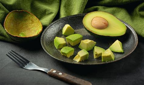 Discover 16 Incredible Health Benefits of Avocados for Your Body