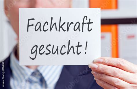 "Fachkraft gesucht !" Stockfotos und lizenzfreie Bilder auf Fotolia.com - Bild 41061573