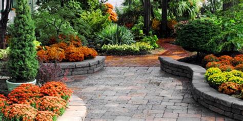 Front Yard Landscaping Ideas with 5 Tips for Fall | Campbell & Ferrara