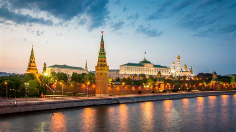 Kremlin Moscow at Sunset Panorama Twilight Russia | future-tech