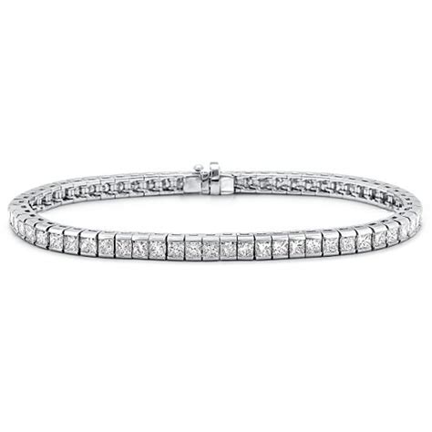 3.00 ct Princess Cut Diamond Tennis Bracelet in Channel Setting