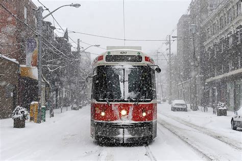 There's another 10cm of snow in store for Toronto today