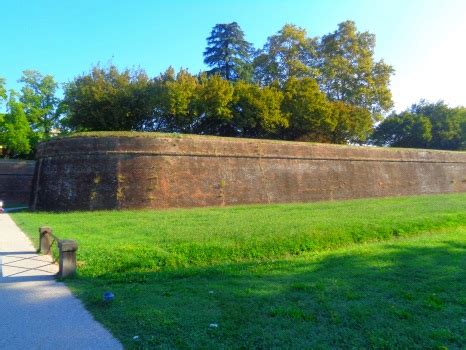 The wall of Lucca, one of the most beautiful city walls in Europe.