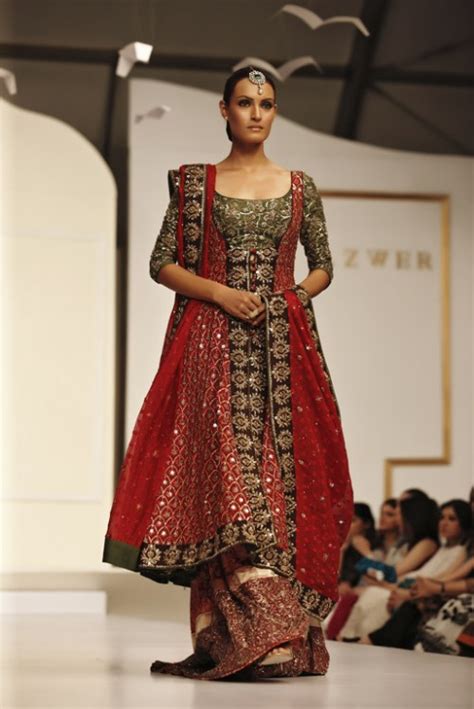 fantastic3: Karachi Fashion Week 2011 Images and Videos