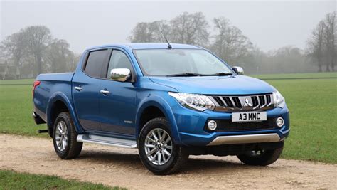 Mitsubishi L200 pick-up gains tech upgrades and 3.5-tonne towing capacity | Auto Express