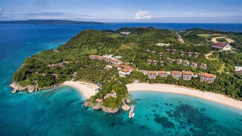 Shangri-La's Boracay Resort & Spa: a beachfront sanctuary!