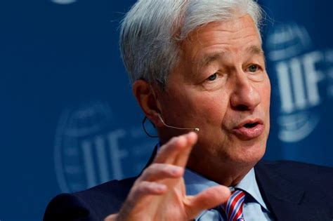 JPMorgan caps brutal year for dealmaking with 58% fourth quarter slide