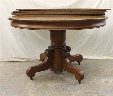 Bargain John's Antiques | Antique Round Oak Pedestal Dining Table ...