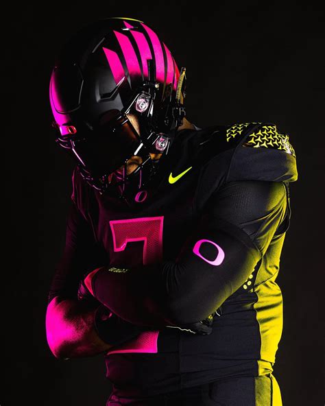 Oregon to wear pink-themed uniforms for the third time in the last ...