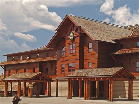 5 of the Best Lodges You Can Stay in at America’s National Parks