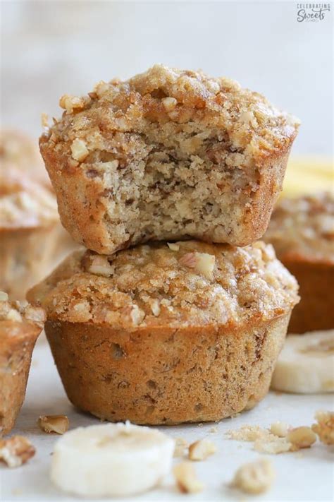 Banana Nut Muffins -Soft, fluffy and moist Banana Nut Muffins. This ...