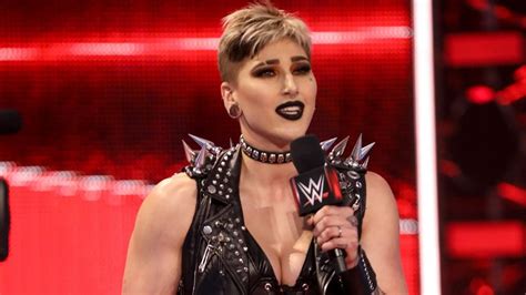 Rhea Ripley Opens Up About Confidence Issues - WrestleTalk