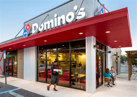 The Difference That Helps Domino's Deliver More Than Pizza | The Motley Fool