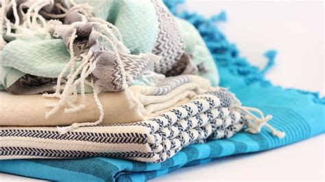 Turkish Towels Are Great In Your Bathroom, And Even Better At the Beach | The Discoverer