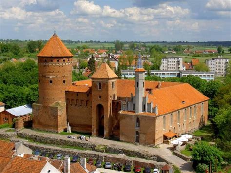 21 Fairytale Castles in Poland You’ll Want to See » Maps & Bags