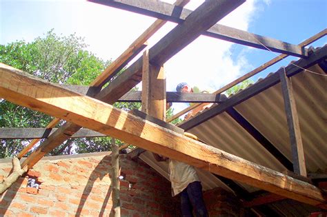 Sri-Lanka-roof-framing - YR Architecture + Design