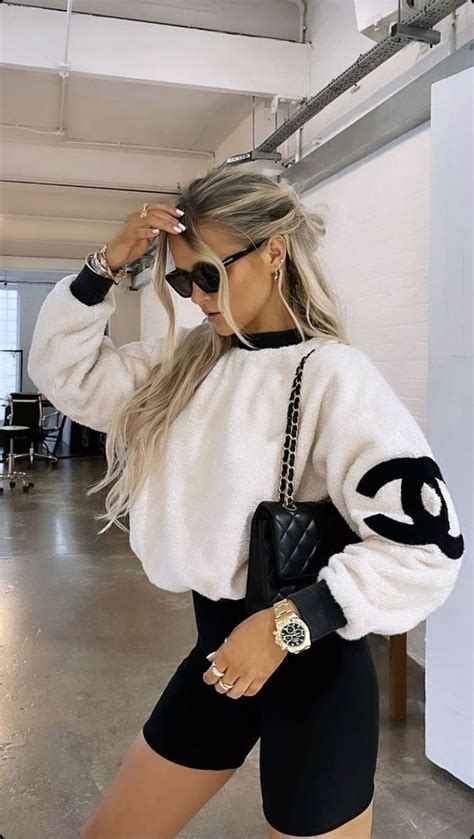 Pin on Ⓒ︎𝓒𝓱𝓪𝓷𝓮𝓵Ⓒ︎ | Casual outfits, Cute outfits, Fashion inspo