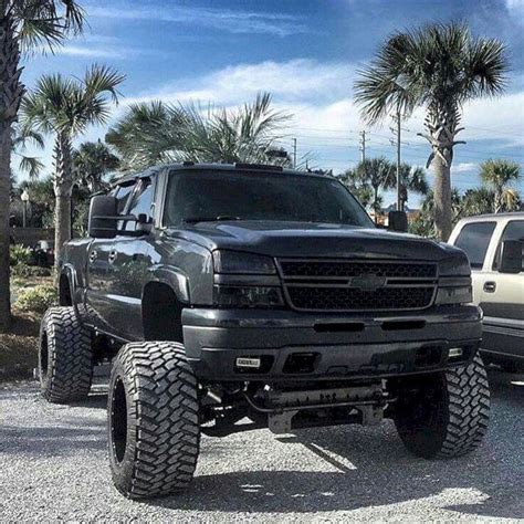 diesel brothers trucks #Dieseltrucks | Chevy trucks, Lifted chevy ...