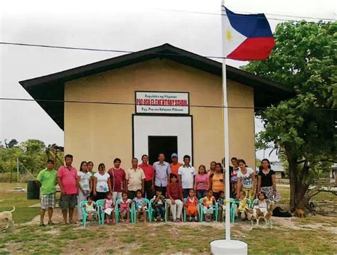 First Public School raised the Philippines Flag in the Spratly Islands | VOICE OF: OFW Filipino ...