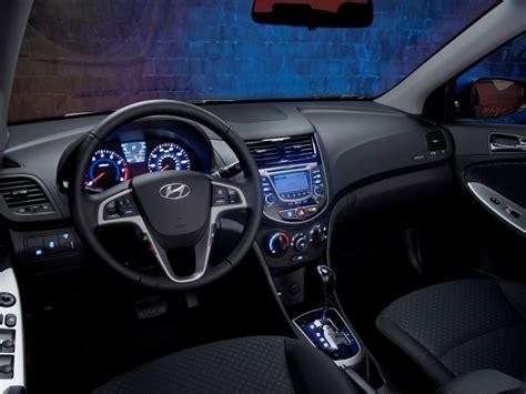 2015 Hyundai Accent: 105 Interior Photos | U.S. News