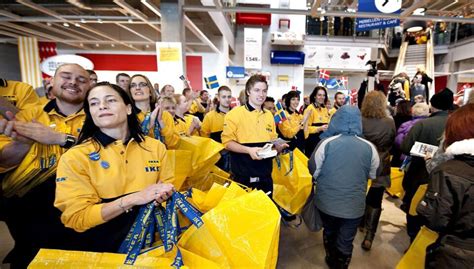 Danske IKEA-ansatte kan se frem til julebonus: Men de kan først bruge den, når de bliver gamle ...