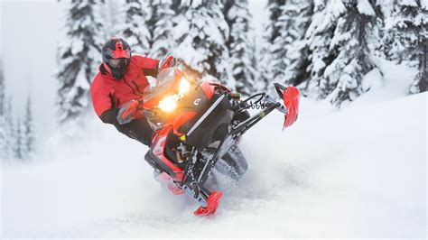 BRP Introduces Lynx Snowmobiles to North America