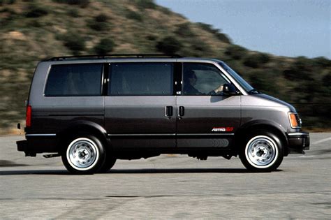 Chevrolet Astro 1985 - 2005 Minivan :: OUTSTANDING CARS