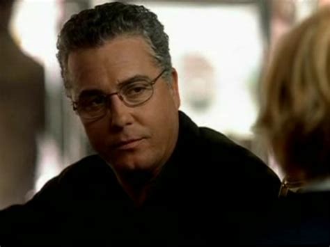 1x23- The Strip Strangler - Gil Grissom Image (21866902) - Fanpop