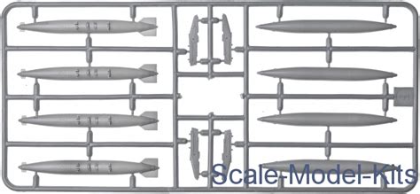 Sukhoi Su-25 "Frogfoot"-ART Model plastic scale model kit in 1:72 scale (art model 7215)//Scale ...