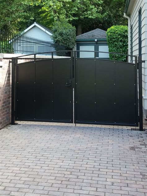 Modern Driveway Gate - Blackbird Iron & Design