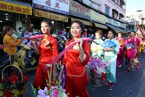 Nét đẹp văn hóa dân tộc Hoa trong đời sống tinh thần và vật chất