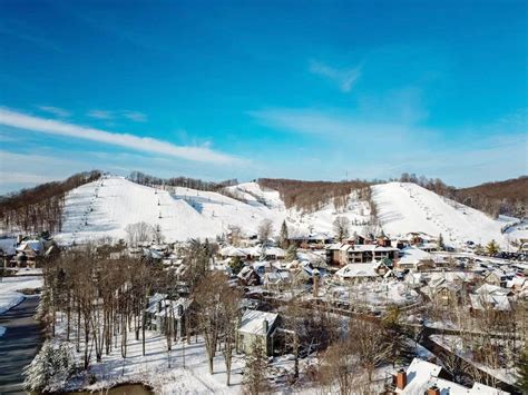 7 Best Ski Resorts in Michigan, 2023/24