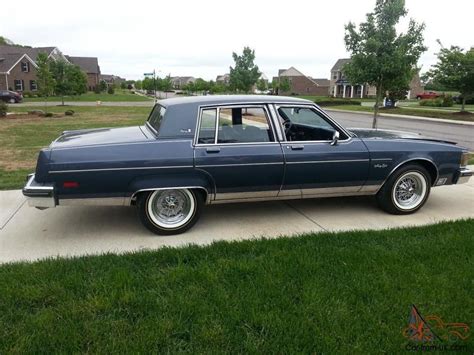 1985 Oldsmobile Ninety-Eight Regency Sedan