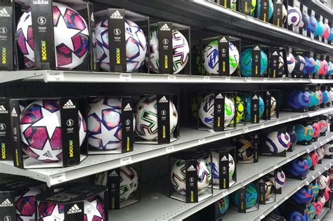 Best soccer balls to buy - How to shop for price & quality - all ages