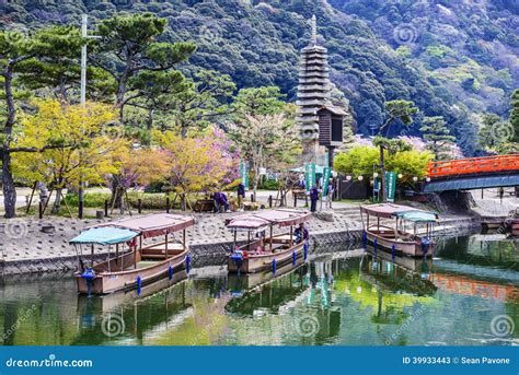 Uji River editorial stock photo. Image of district, gondoliers - 39933443