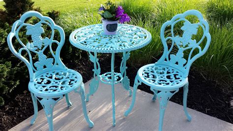 Bistro Set Makeover | Painting patio furniture, Patio decor, Bistro set