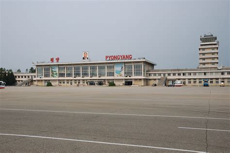 File:North Korea-Pyongyang-Sunan International Airport-02.jpg - Wikipedia