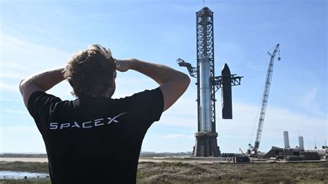 SpaceX Shifts the 2nd Launch of Its Starship Rocket to Saturday - The New York Times