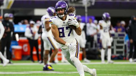 Vikings' TJ Hockenson gets massive injury update ahead of Week 8