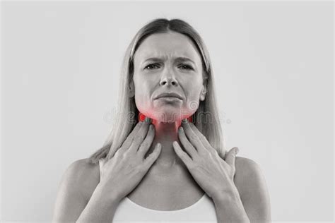 Woman Suffering from Sore Throat, Rubbing Her Neck Stock Photo - Image of nasopharyngitis ...
