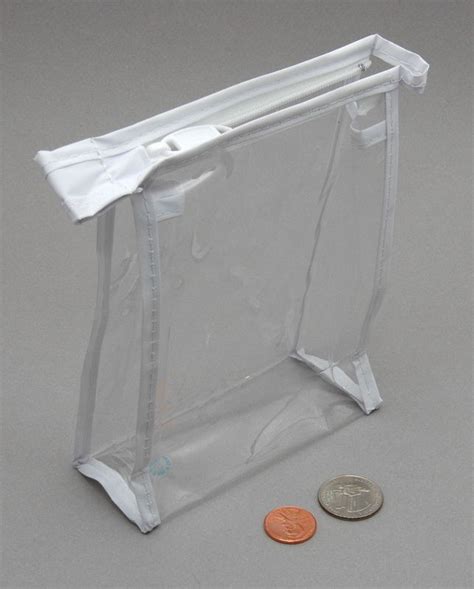 Transparent PP Vinyl Zipper Bag, Thickness: 50 - 100 Micron, Size: 6 ...