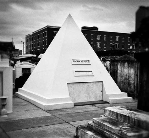 Nicolas Cage's Pyramid Tomb in New Orleans, LA (11 Photos)