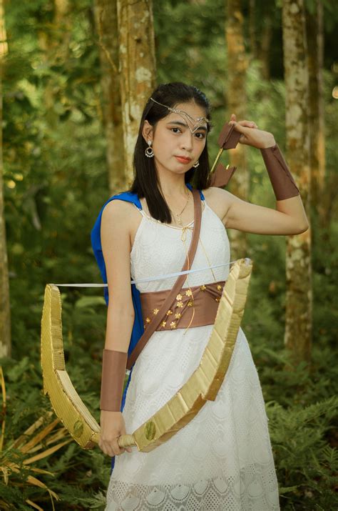 Greek Goddess Artemis - Cosplay | Percy jackson costume, Artemis ...