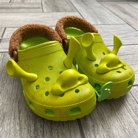 Crocs x Shrek Limited Edition 6M/8W in 2024 | Cool crocs, Crocs fashion ...