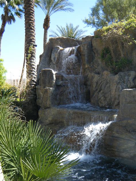 Waterfalls Artificial Rock - DSS Associates Landscape Architecture