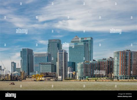 Canary Wharf skyline Stock Photo - Alamy