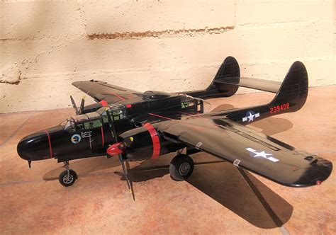 P-61B Black Widow Night Fighter -- Plastic Model Airplane Kit -- 1/32 Scale -- #hy83209 pictures ...